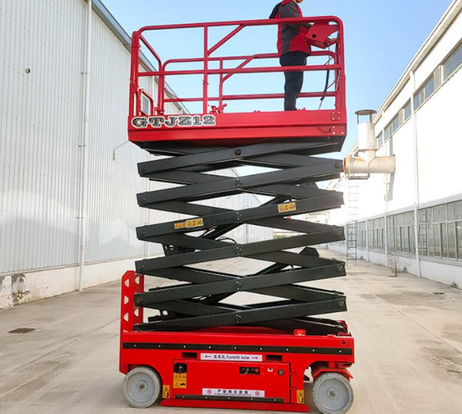 坡心镇自行走移动式升降机