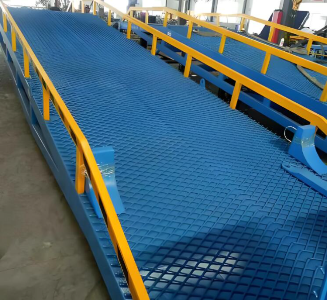 坡心镇移动式液压登车桥