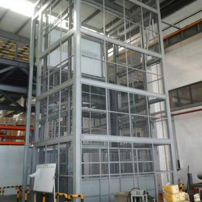 坡心镇导轨式升降平台货梯