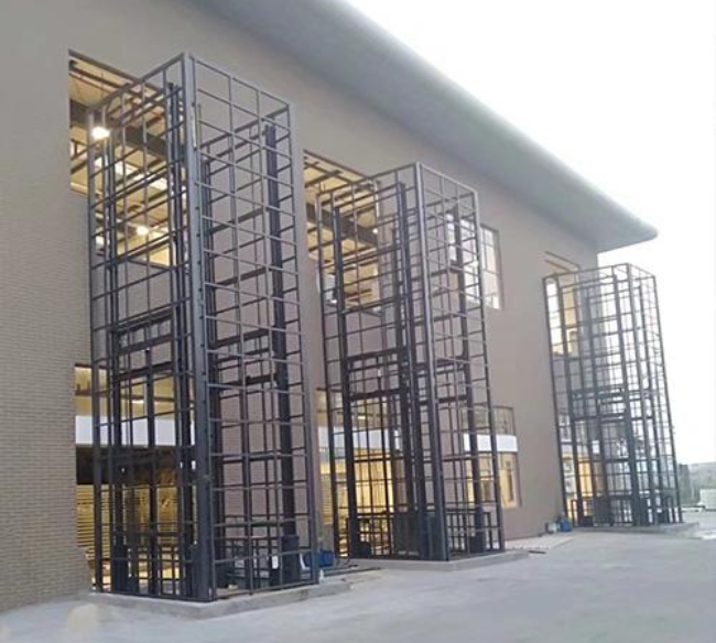 坡心镇液压升降货梯