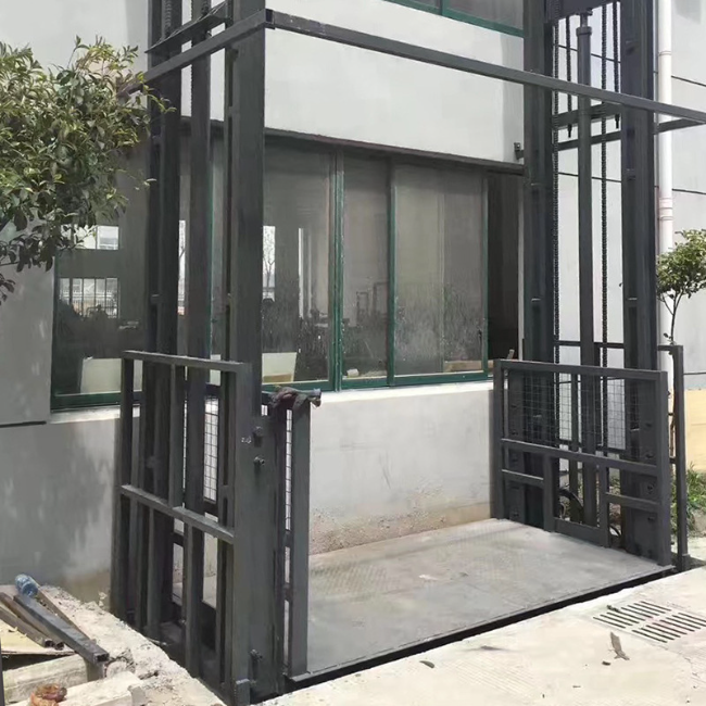 坡心镇5吨室外升降货梯